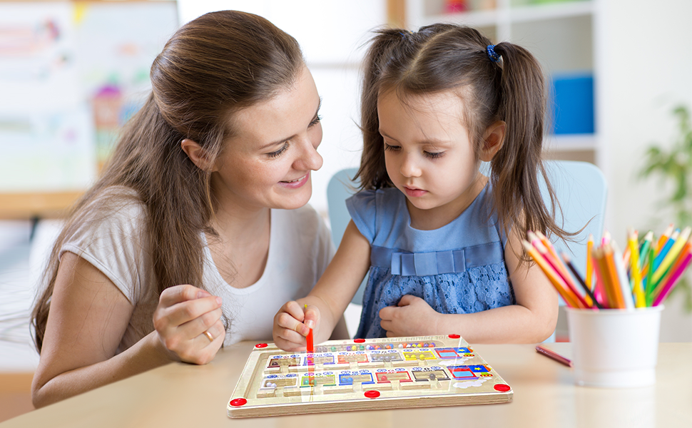 Montessori Wooden Labyrinth 3D – Magnetic Skill Game