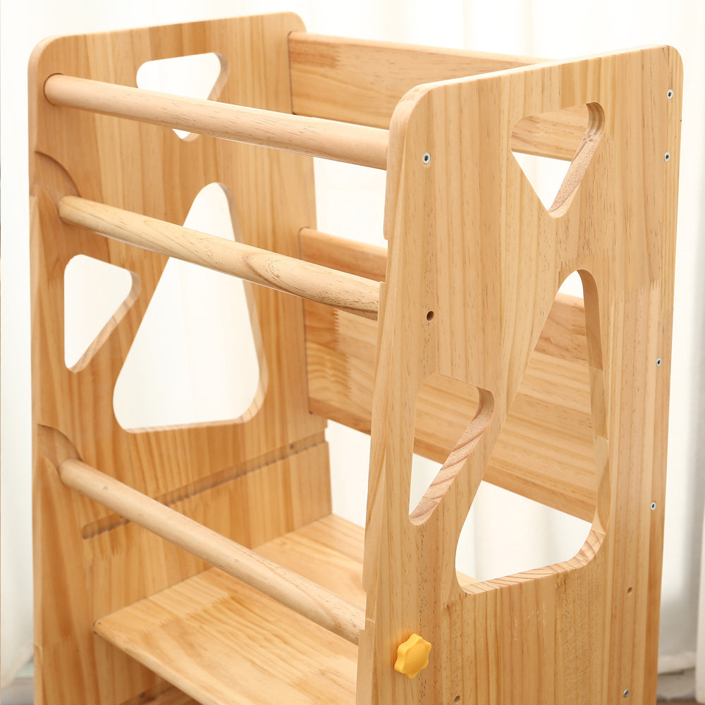 Montessori-Lernturm aus Massivholz mit verstellbarer Plattform und Sicherheitsgeländern für Kleinkinder
