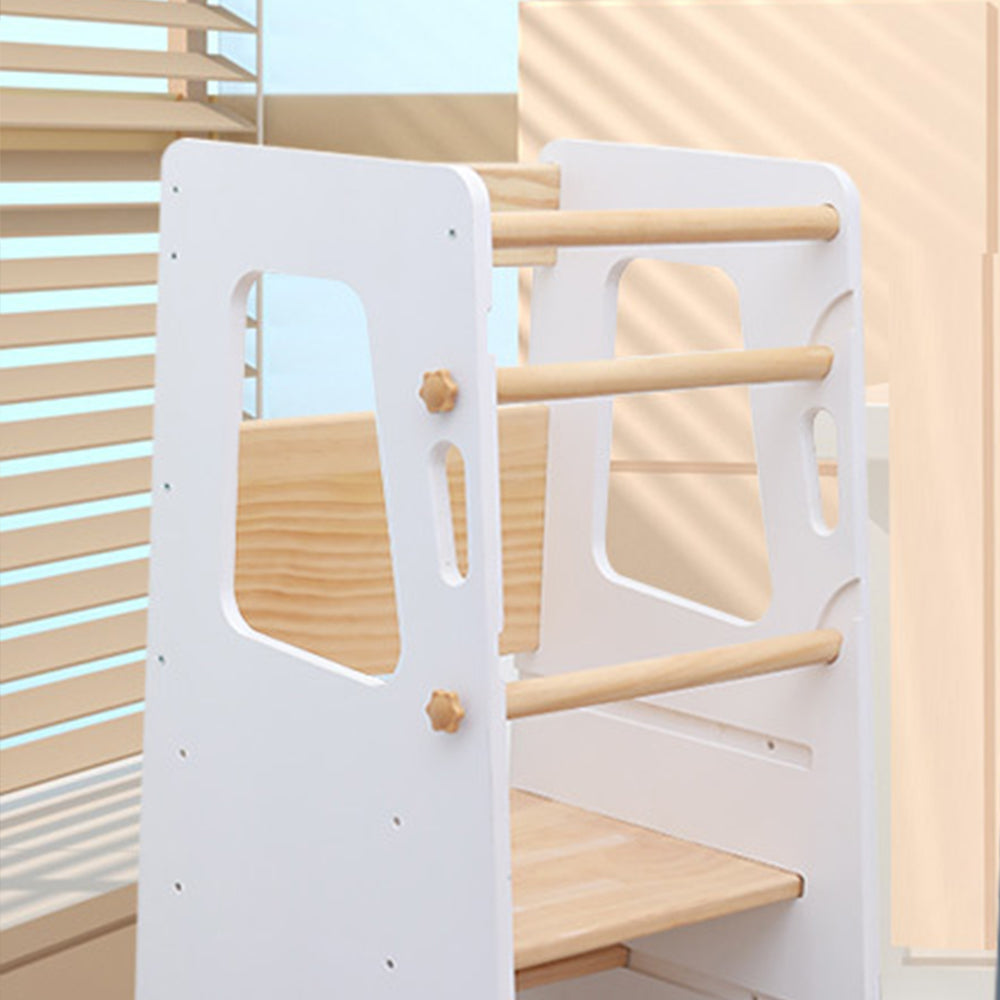 Montessori Lernturm aus Holz in Weiß und Natur – sicherer und höhenverstellbarer Kindertritt