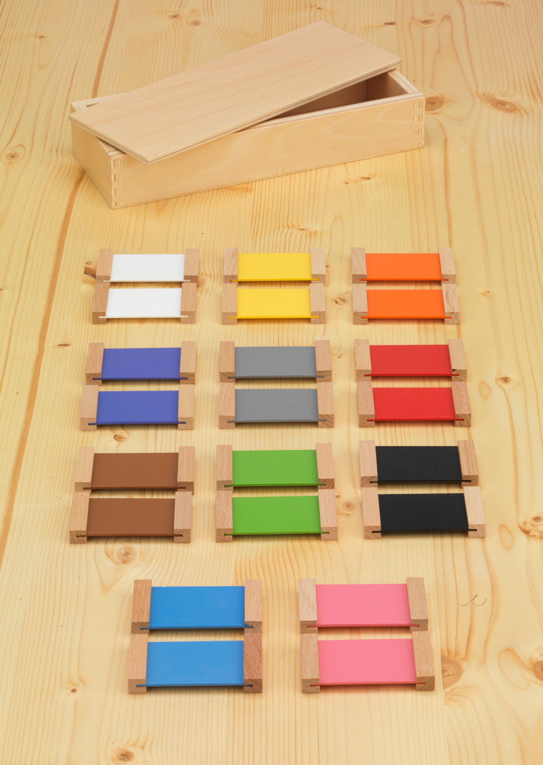 Montessori Farbtäfelchen Set I–III Farben lernen und sortieren