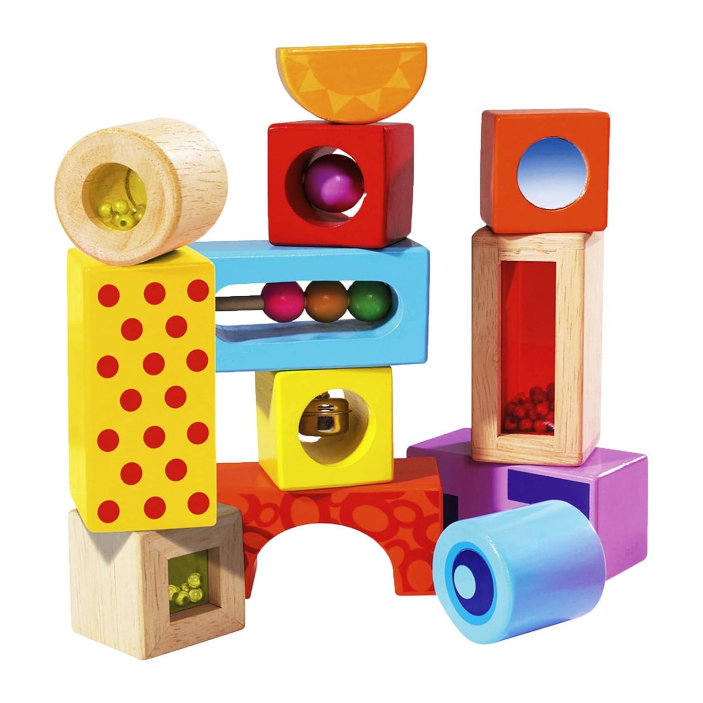 Kind spielt mit Sound Blocks aus Holz, bunten Klötzen, die beim Bewegen Geräusche erzeugen und die Sinnesentwicklung fördern.