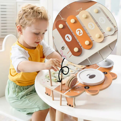 Detail der Trommelfläche beim Holz Musikspielzeug