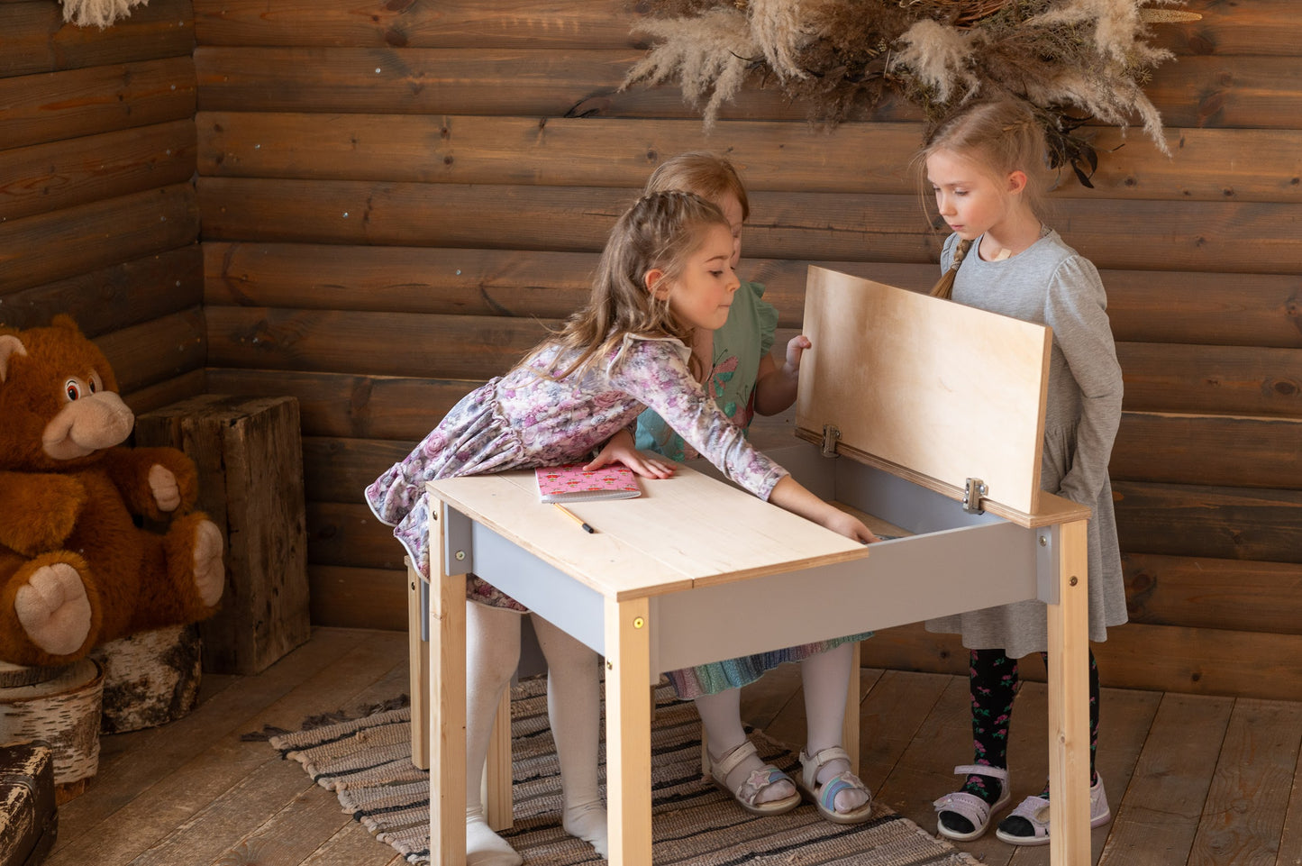 Montessori Kindertisch mit Stauraum & Hocker – Holz Schreibtisch Set für Kinder