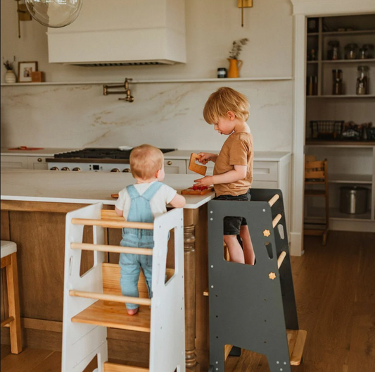 Montessori Learning Tower Solid Wood Classic – White