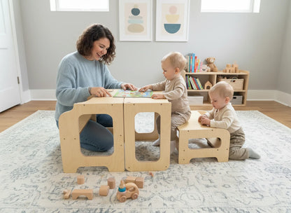 Montessori Tritthocker aus Holz im Badezimmer