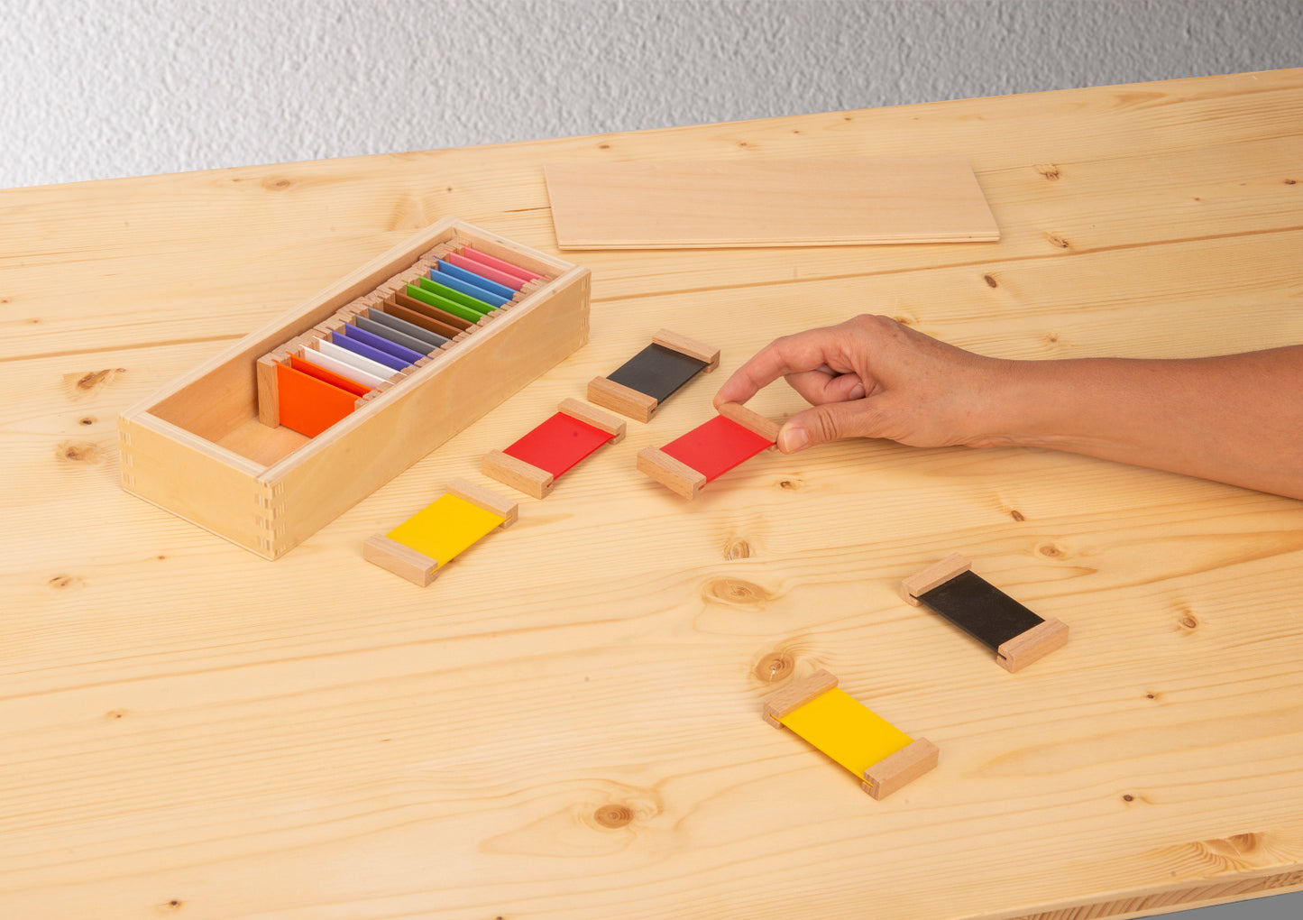 Montessori Farbtäfelchen Set I–III Farben lernen und sortieren