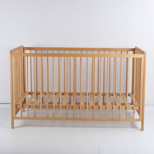 MontessoriLernwelt Babybett Milo aus Buche – 3-stufig höhenverstellbar