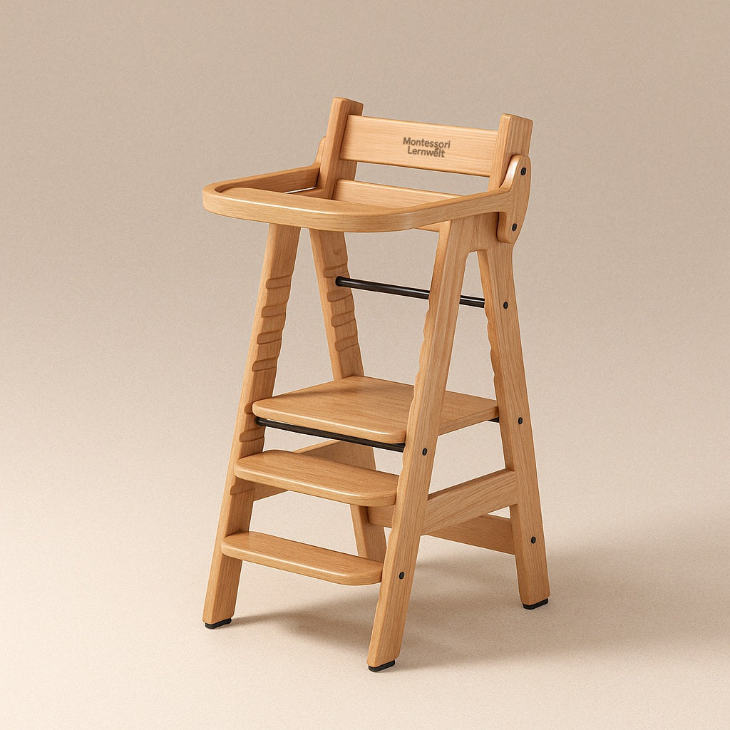 Hochstuhl aus Holz für Babys und Kinder von MontessoriLernwelt mit Tablett und Sicherheitsgurt