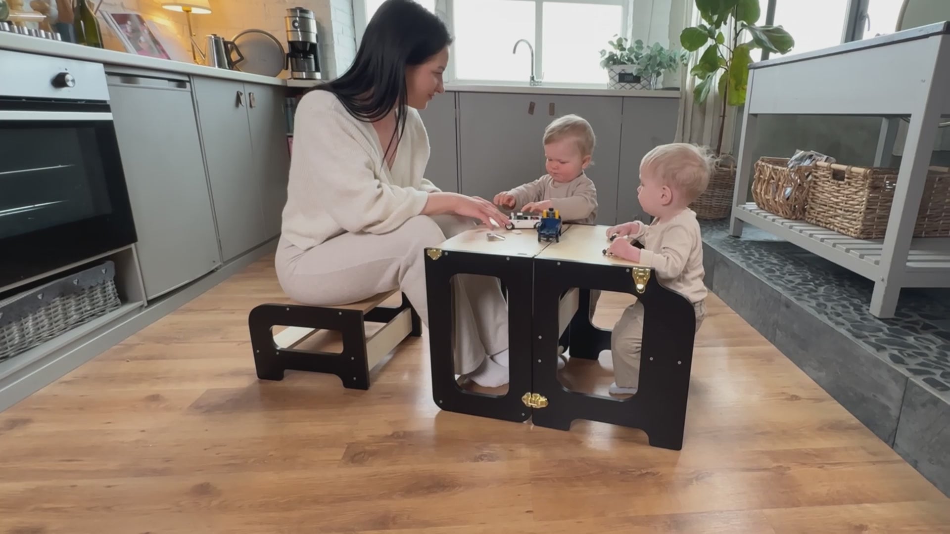 Tritthocker aus Holz für Kinder im Familienalltag